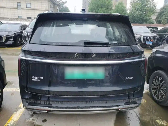 Hongqi HS7 PHEV — Фото автомобиля 5