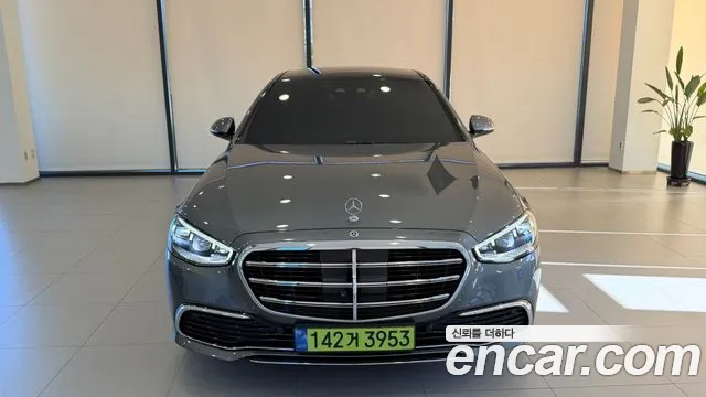 Mercedes-Benz S-Class — Фото автомобиля 12