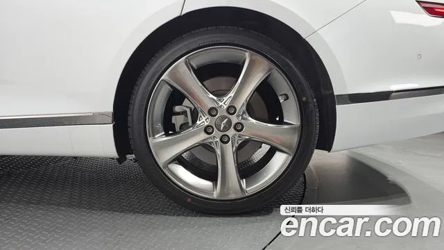 Genesis G80 Бензин 2.5 турбо 2WD — Фото автомобиля 17