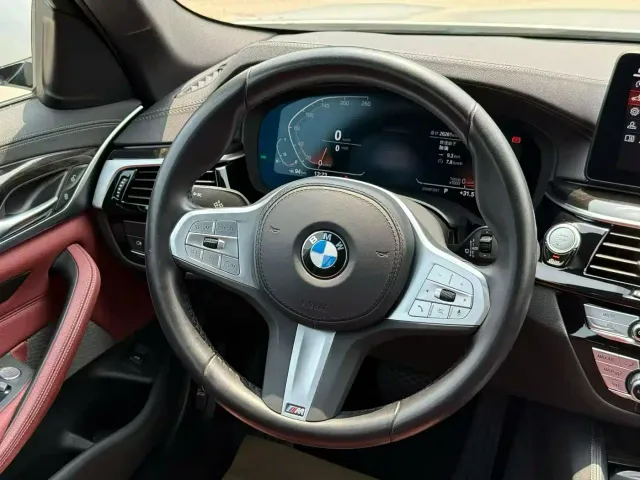 BMW 5 Series — Фото автомобиля 13