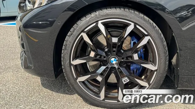 BMW 4 Series G22 — Фото автомобиля 5