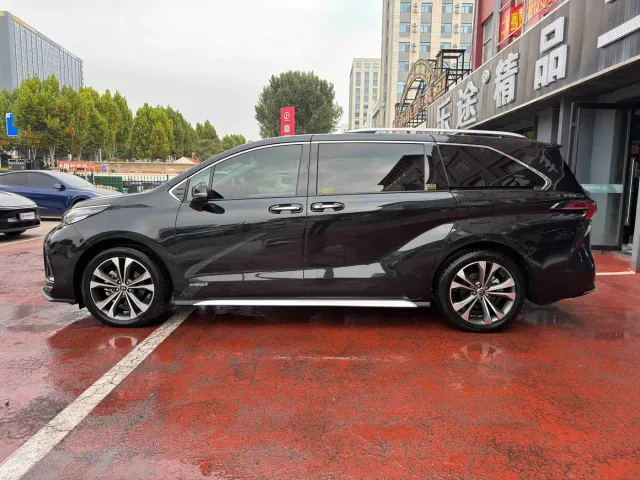 Toyota Granvia — Фото автомобиля 3