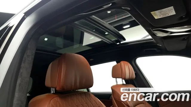 BMW X7 — Фото автомобиля 17