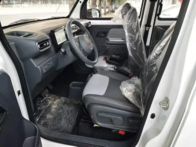 Wuling Zhiguang NEV — Фото автомобиля 14