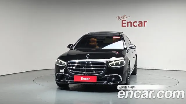 Mercedes-Benz S-Class — Фото автомобиля 3