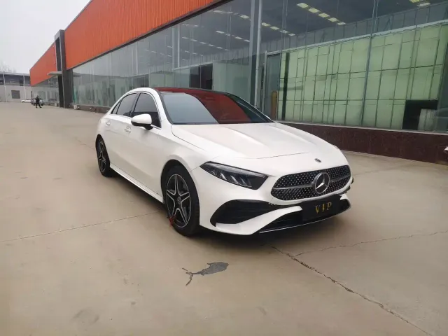 Mercedes-Benz A-Class — Фото автомобиля 3