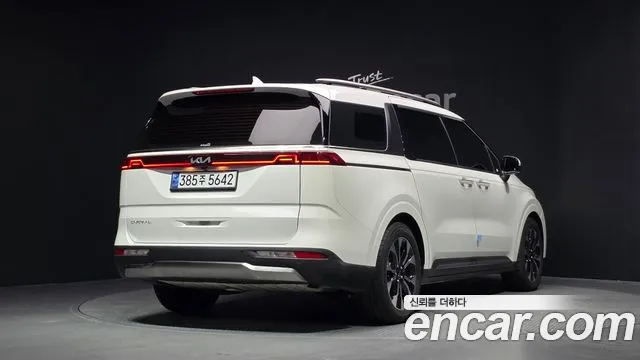 Kia Canival Carnival 4 поколение Бензин 7 мест Signature — Фото автомобиля 2