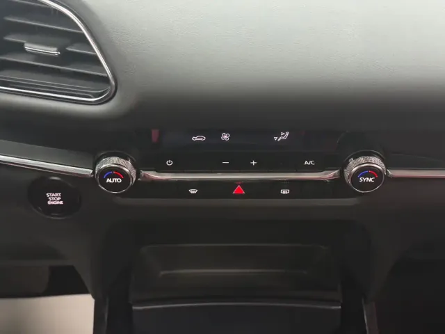 Mazda CX-30 — Фото автомобиля 14