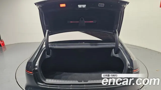 Hyundai Grandeur GN7 — Фото автомобиля 23