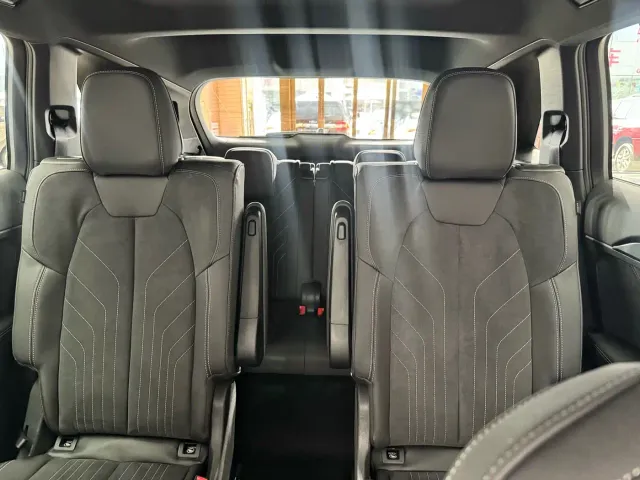 Audi Q5 e-tron — Фото автомобиля 9