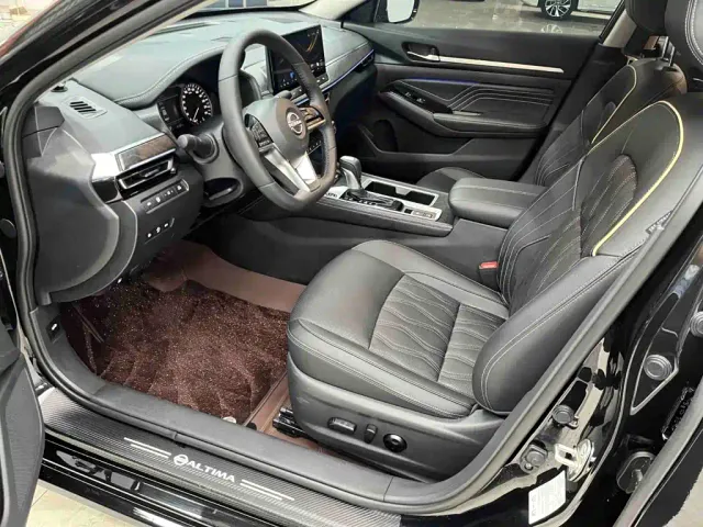 Nissan Teana — Фото автомобиля 14