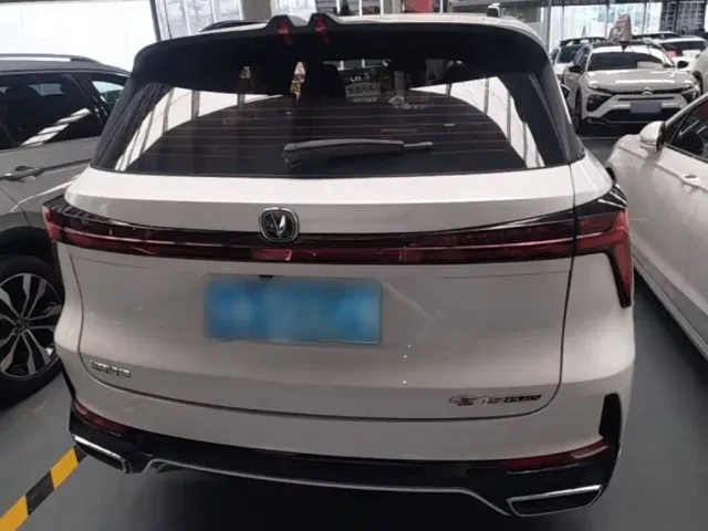 Changan CS75 Plus — Фото автомобиля 5