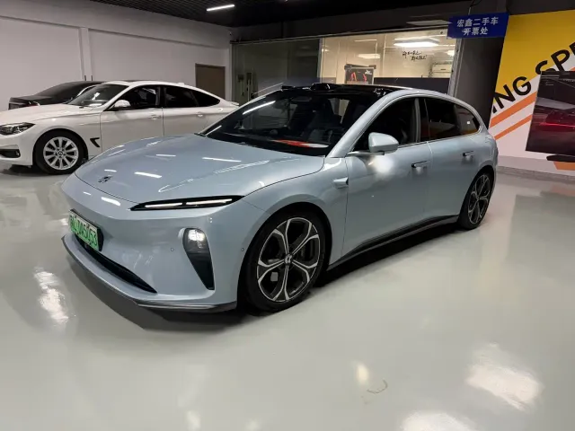 Nio ET5 — Фото автомобиля 3