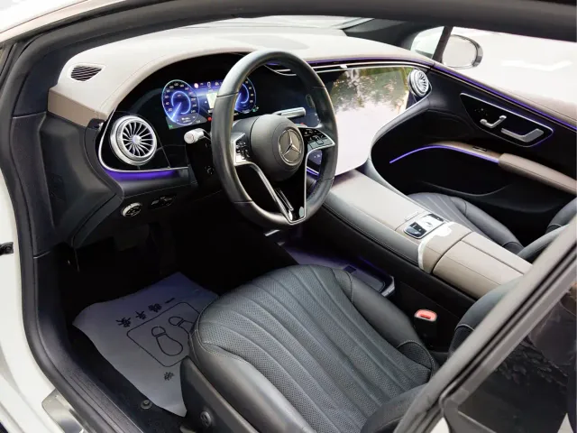 Mercedes-Benz EQS — Фото автомобиля 11