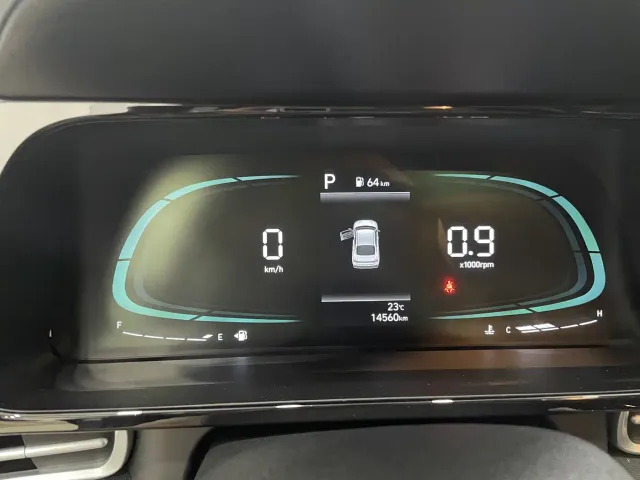 Hyundai Elantra — Фото автомобиля 5