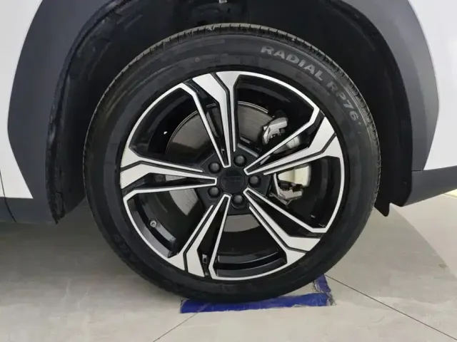 Geely Galaxy L7 — Фото автомобиля 6