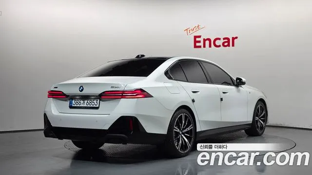 BMW 5-Series 5 серия (G60) 530i xDrive M Sport — Фото автомобиля 2