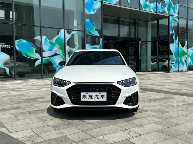 Audi A4L — Фото автомобиля 2