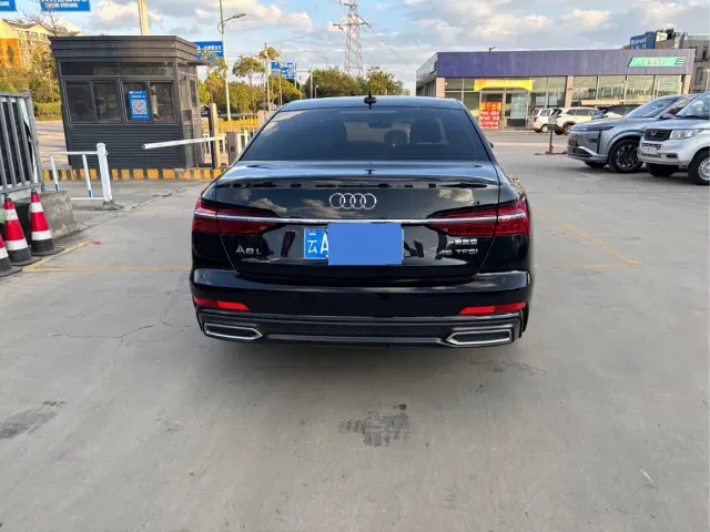 Audi A6L — Фото автомобиля 6