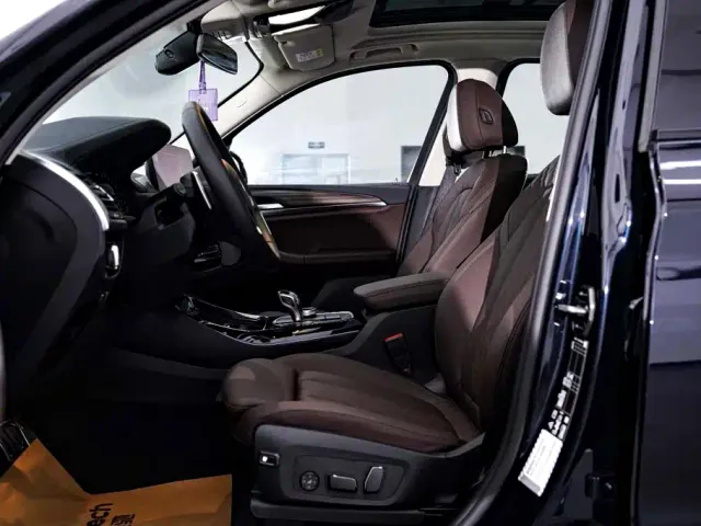 BMW X3 — Фото автомобиля 18