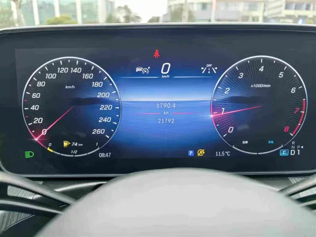 Mercedes-Benz C-Class — Фото автомобиля 12