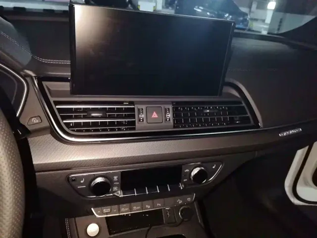 Audi Q5L — Фото автомобиля 9
