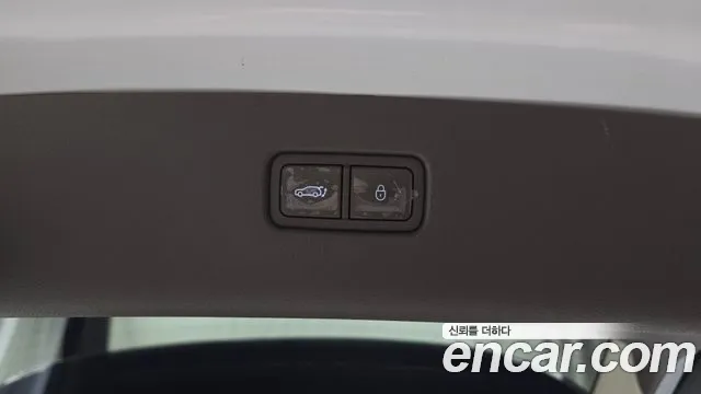 Genesis GV80 2.5T Бензин 2WD — Фото автомобиля 30