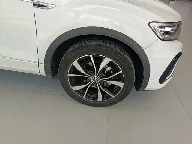 Volkswagen T-Roc — Фото автомобиля 11