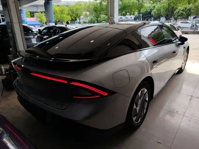 Xpeng P7+ — Фото автомобиля 6