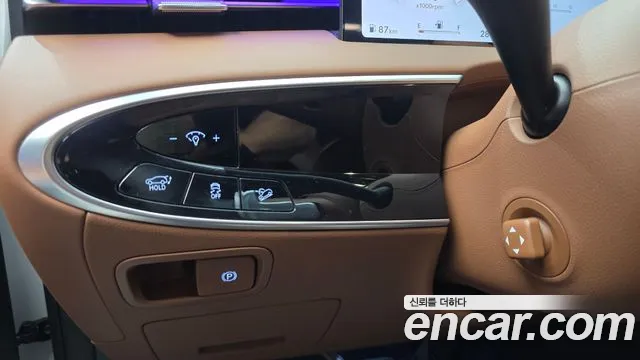 Genesis GV70 — Фото автомобиля 26