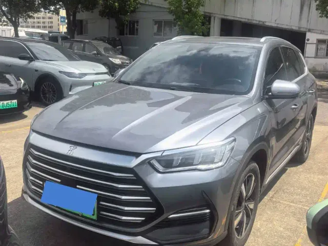 Фотография автомобиля — BYD Song Pro