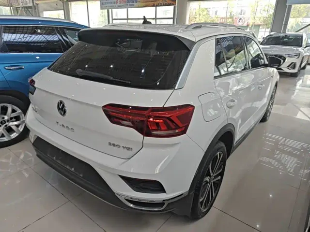 Volkswagen T-Roc — Фото автомобиля 6