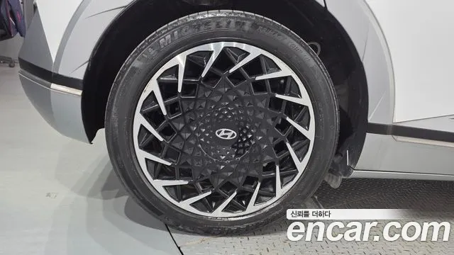 Hyundai Ioniq 5 — Фото автомобиля 5