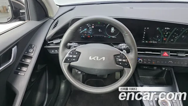 Kia Niro Niro (New) — Фото автомобиля 13