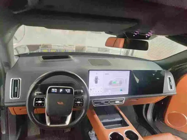 Li Auto L8 — Фото автомобиля 7