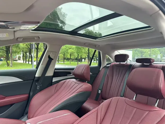Hongqi H5 — Фото автомобиля 18