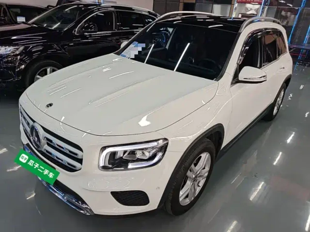 Фотография автомобиля — Mercedes-Benz GLB-Class