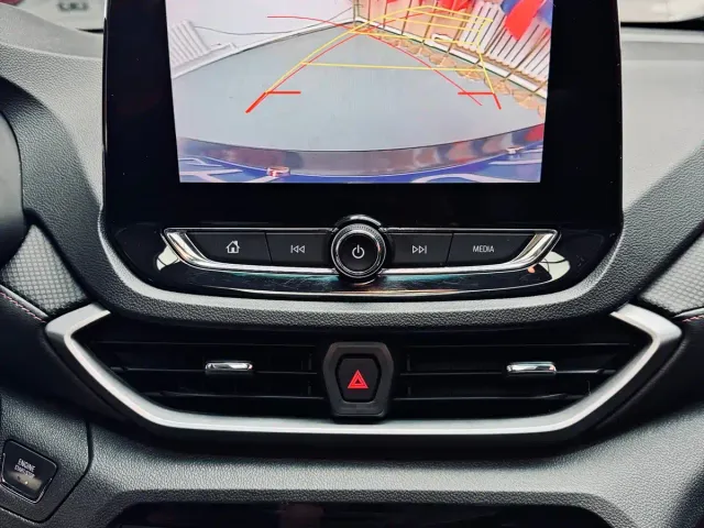 Chevrolet Orlando — Фото автомобиля 16