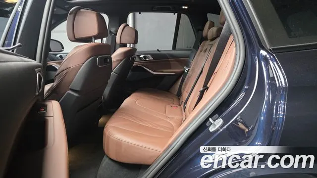 BMW X5 xDrive 40i M Sport — Фото автомобиля 12