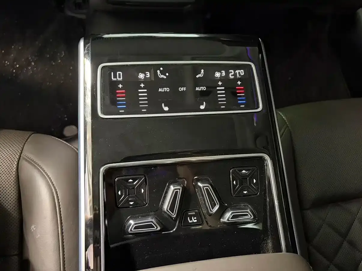 Audi Audi A8 2022 A8L 50 TFSI quattro Comfort Collector's Edition — Фото автомобиля 7