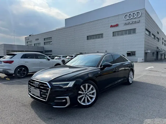 Фотография автомобиля — Audi A6L