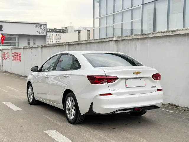 Chevrolet Monza — Фото автомобиля 13