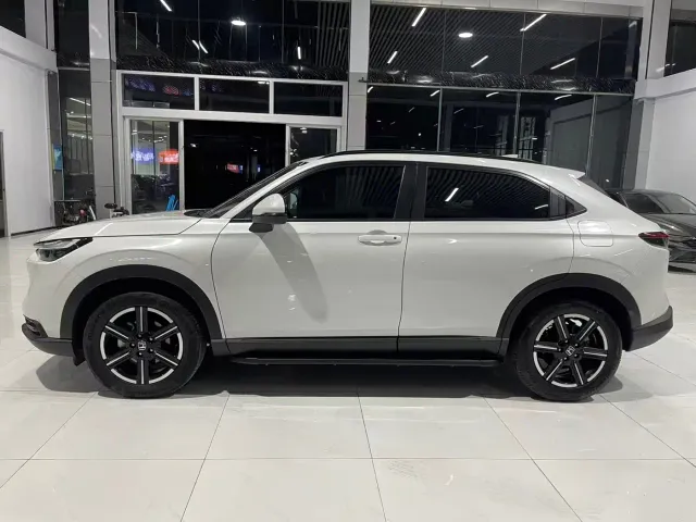 Honda Vezel — Фото автомобиля 3
