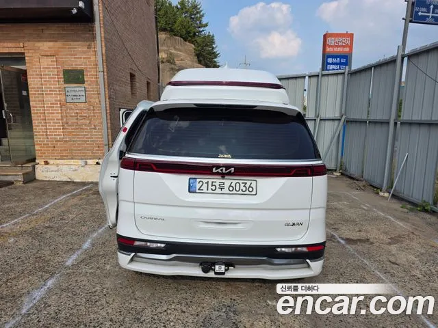 Kia Carnival 4th Gen — Фото автомобиля 2