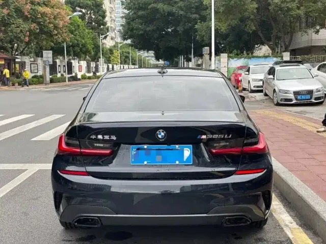 BMW BMW 3 Series 2022 325Li M Sport Shadow Edition — Фото автомобиля 8
