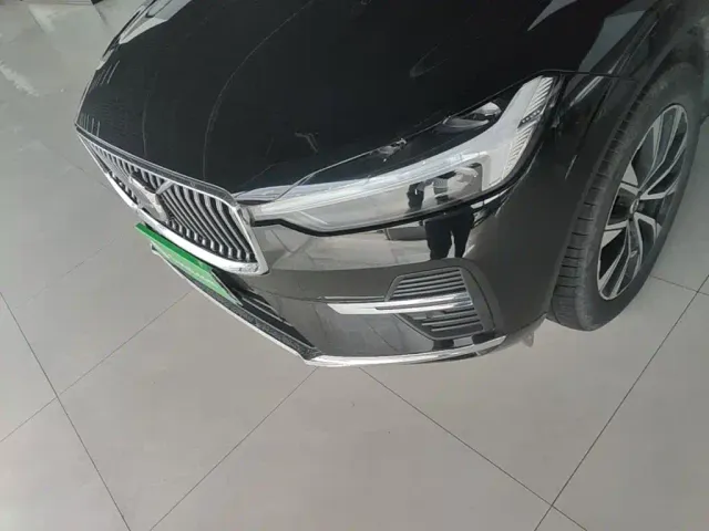 Volvo XC60 — Фото автомобиля 23