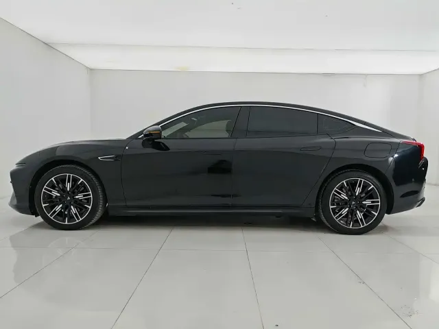 Nezha Auto Nezha S 2022 Model Extended Range 1160km RWD Medium Edition — Фото автомобиля 22