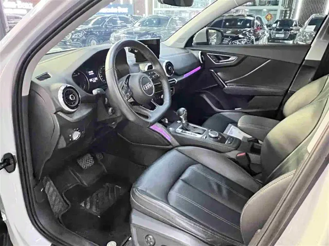 Audi Q2L — Фото автомобиля 5