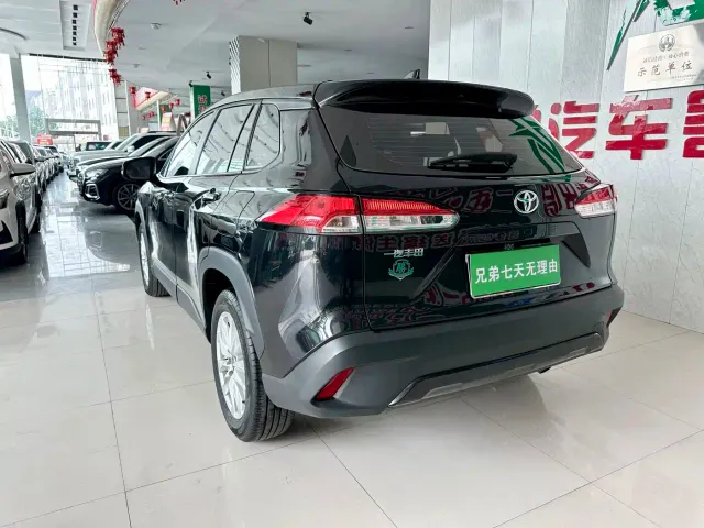 Toyota Corolla Cross — Фото автомобиля 8