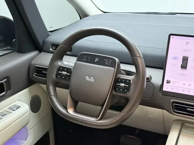 Li Auto MEGA — Фото автомобиля 18